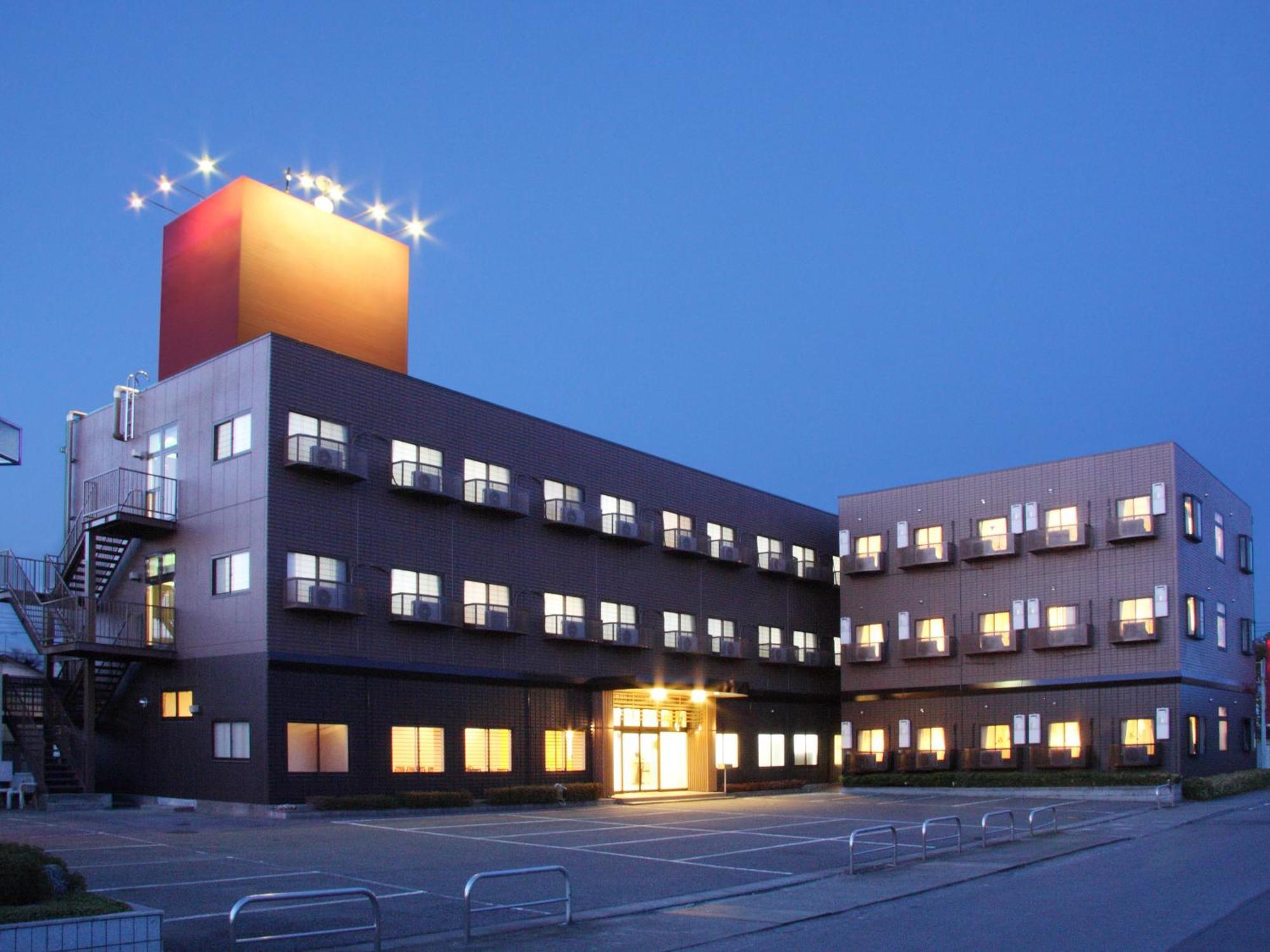 Hotel Isesaki East Bagian luar foto