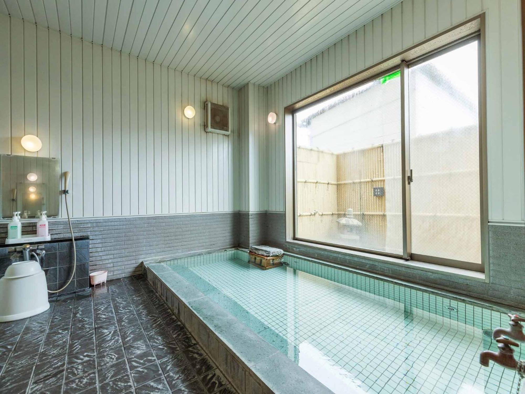 Hotel Isesaki East Bagian luar foto